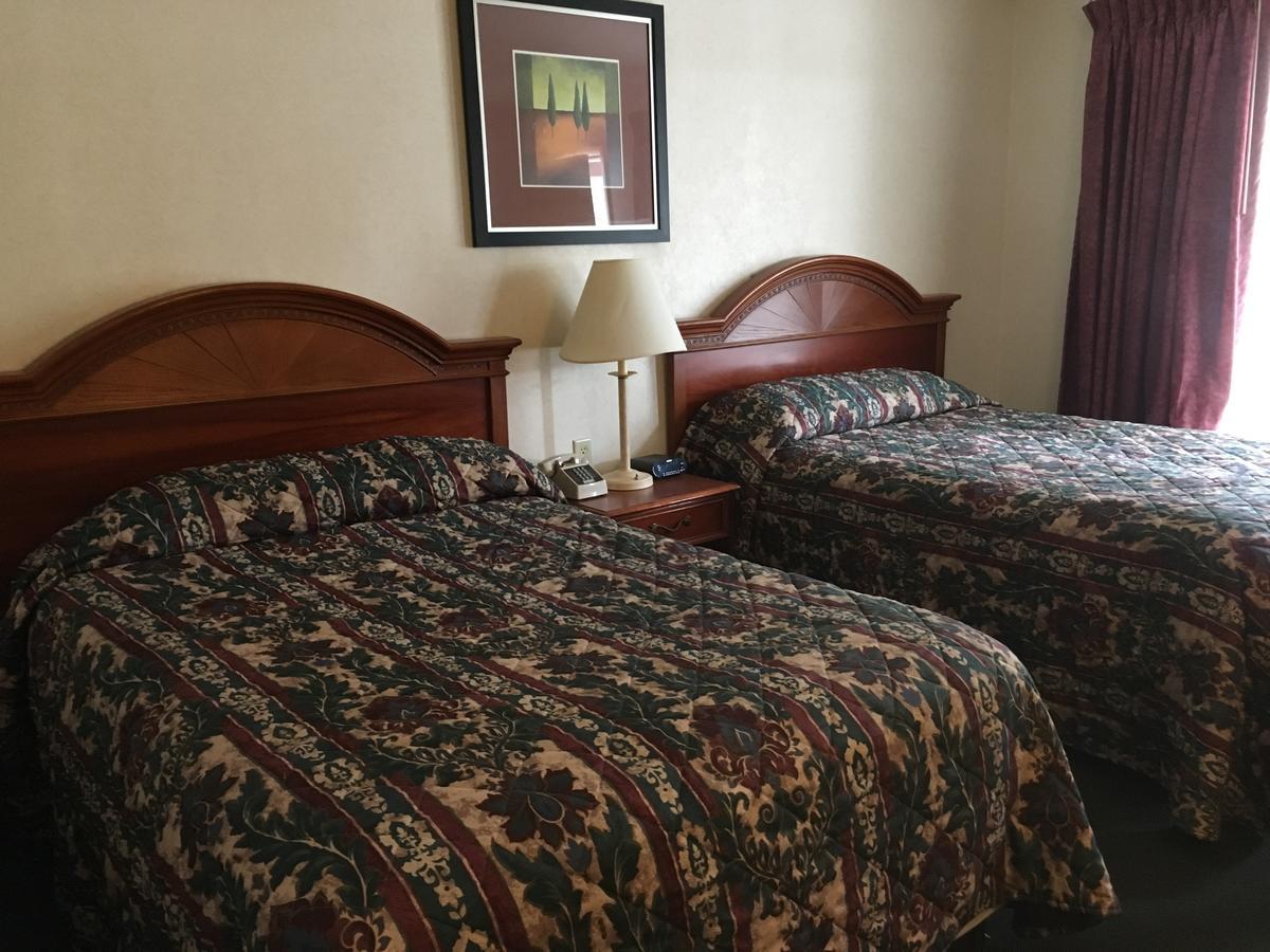 Landmark Motor Inn Glens Falls Ngoại thất bức ảnh